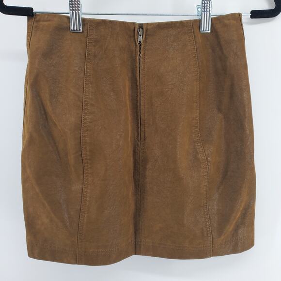 Free People Modern Femme Retro Y2k Vibe Boho Chic Brown Vegan Suede Mini Skirt 2 - Picture 7 of 7